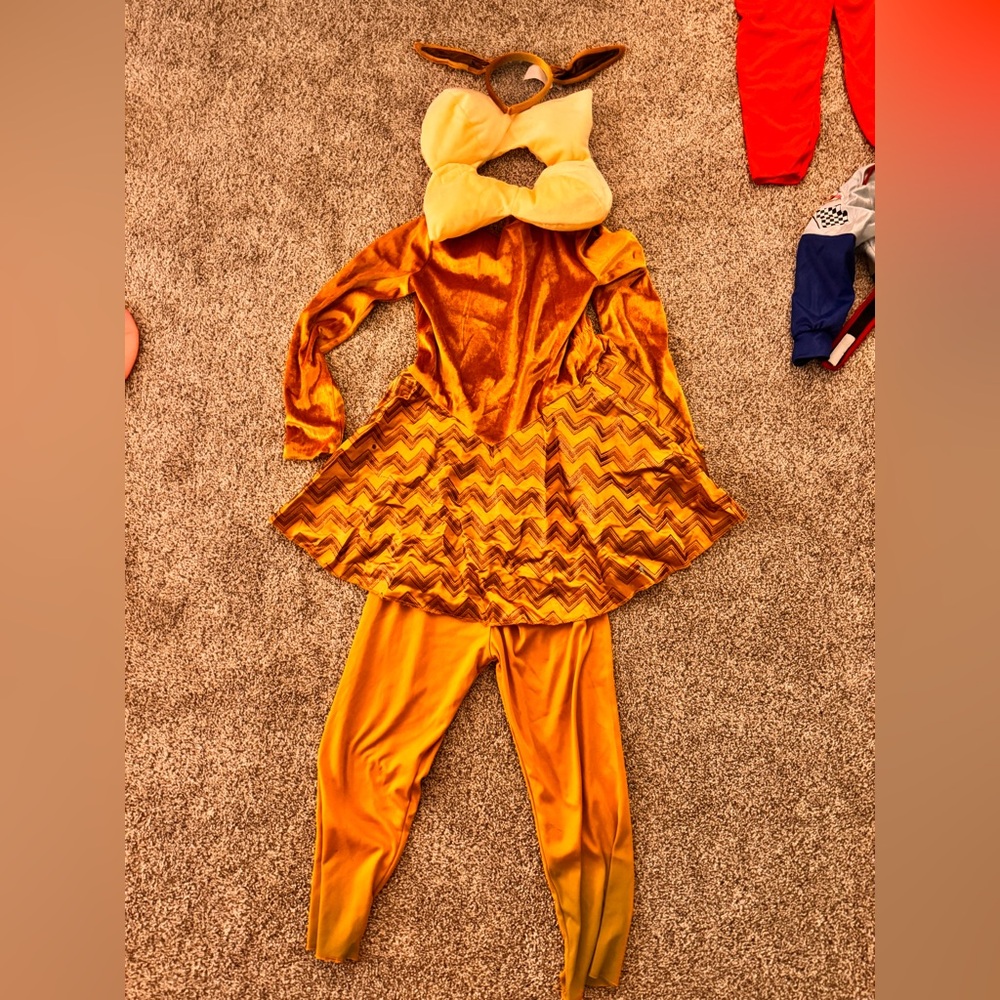Evee from Pokémon costume